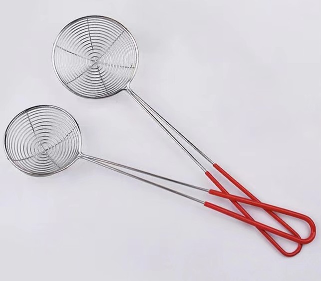 กระชอนตักไข่มุกด้ามแดง 8 ซม.#201(200อัน)