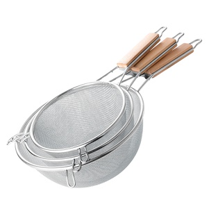 กระชอนทรงลึกด้ามไม้ 18 ซม. (100อัน)