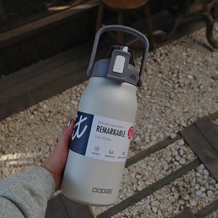 1.3L白色保温壶